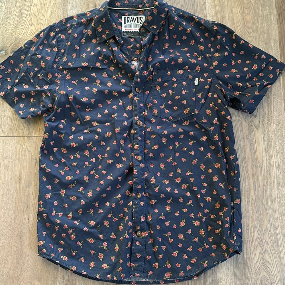 Dravus Rose Button-Up